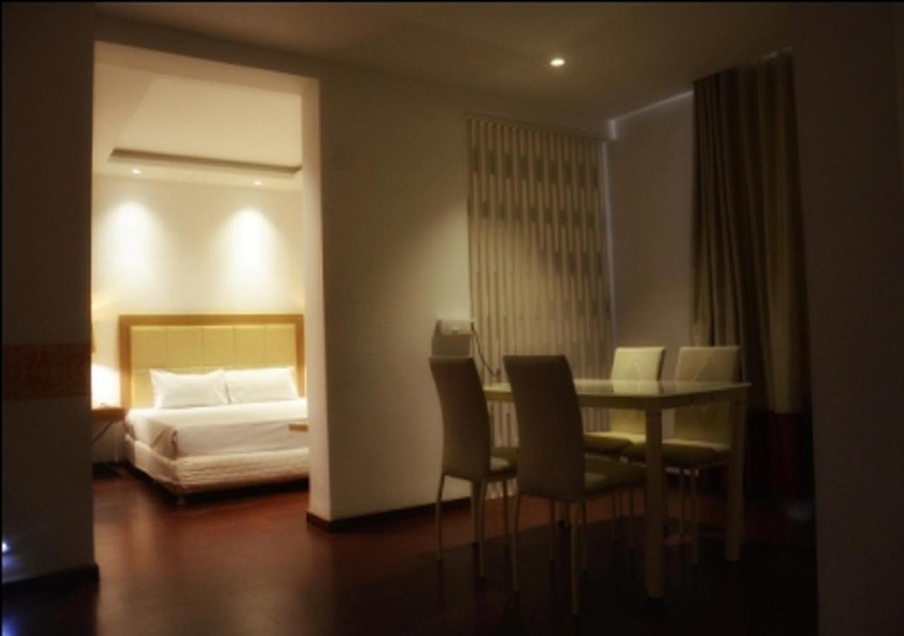 Hotel Amora - Rajnandgaon Raj Nandgaon Zewnętrze zdjęcie