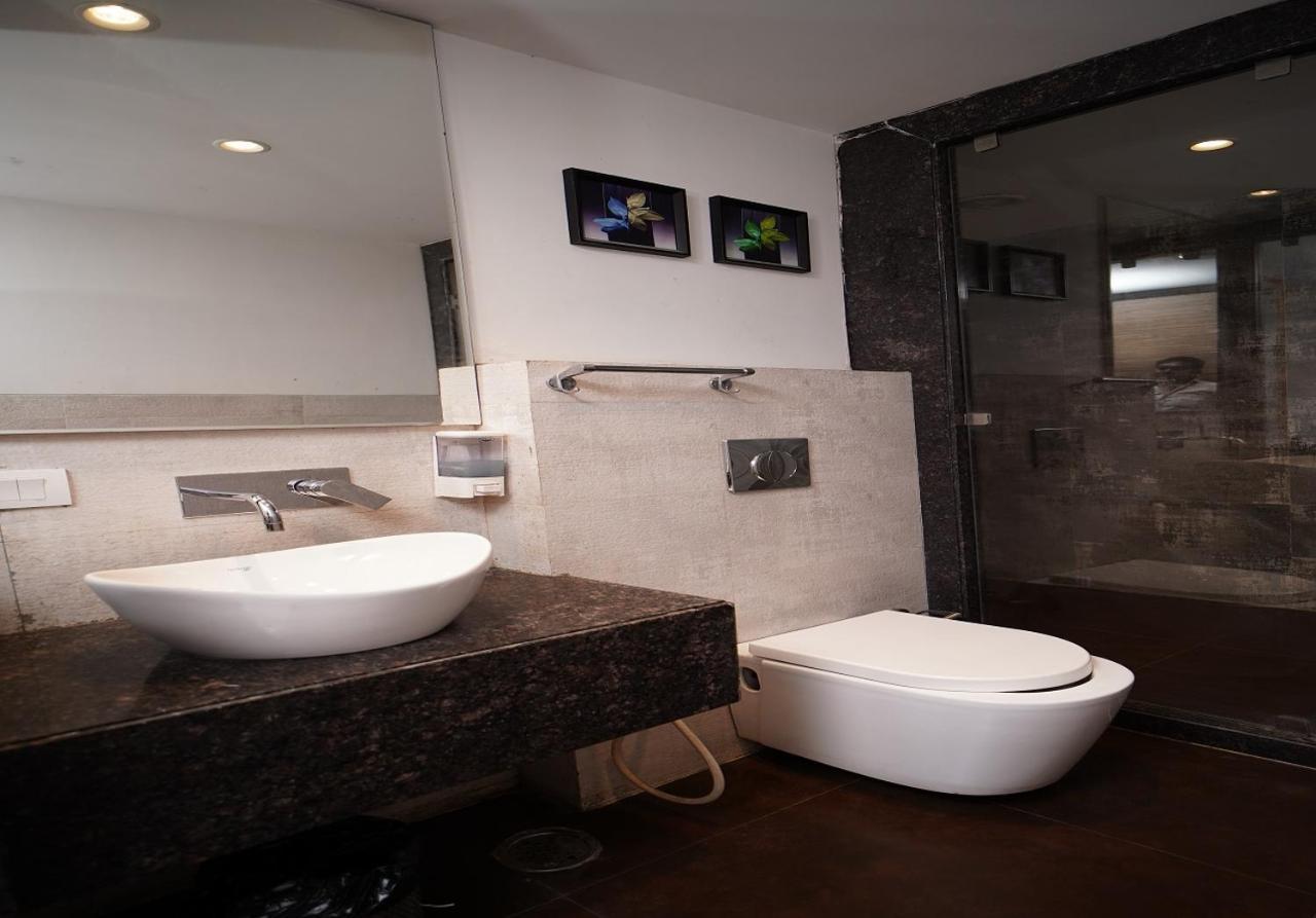 Hotel Amora - Rajnandgaon Raj Nandgaon Zewnętrze zdjęcie