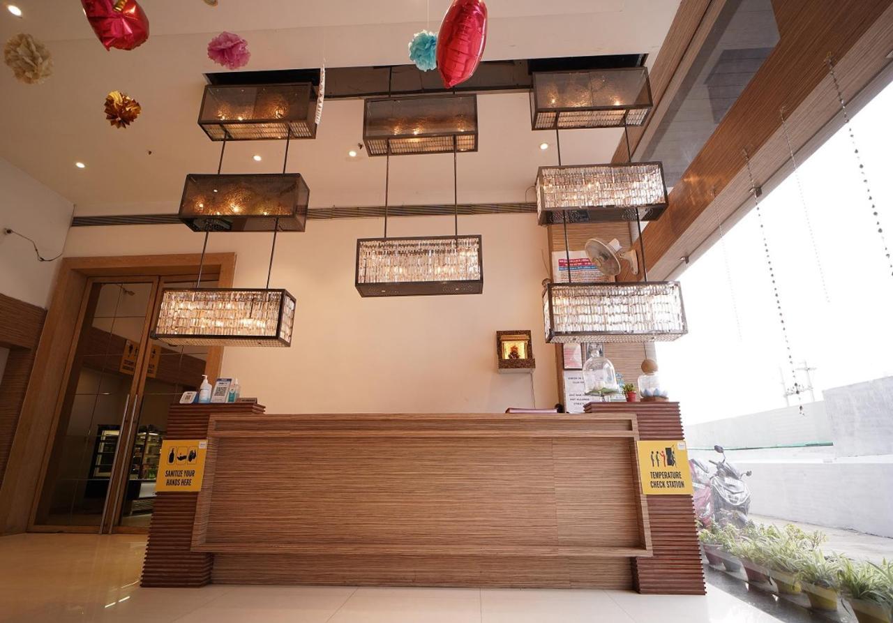 Hotel Amora - Rajnandgaon Raj Nandgaon Zewnętrze zdjęcie